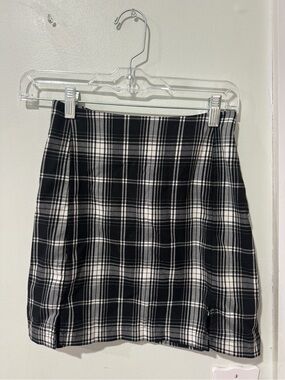 BRANDY MELVILLE Plaid SKIRT